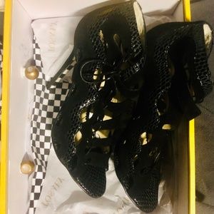 Tosaly’s ‘Kamaria’ Heels A True Statement Shoe